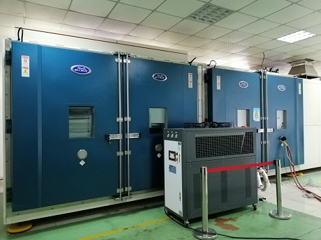 液冷系統(tǒng)高低溫測試機(jī)電池包測試現(xiàn)場.jpg